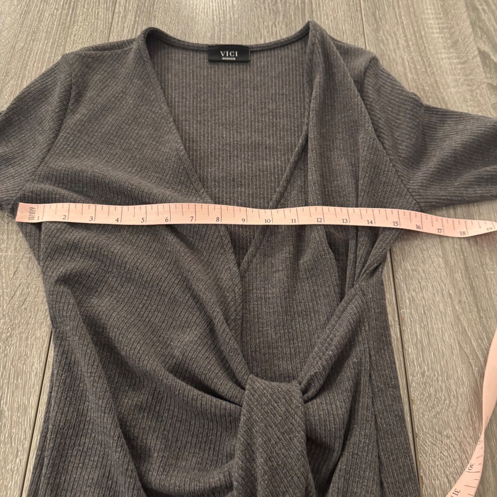 VICI Charcoal Grey Ribbed Long Sleeve Knot Front V-Neck Mini Dress Medium - Picture 8 of 11